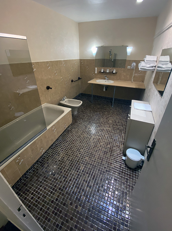 Chambre du Nouvel H&ocirc;tel &agrave; Lons de Saunier